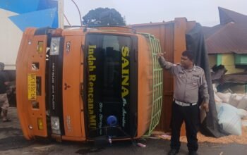Kecelakaan truk tronton diduga rem blong di Jalan Jamin Ginting Sibolangit
