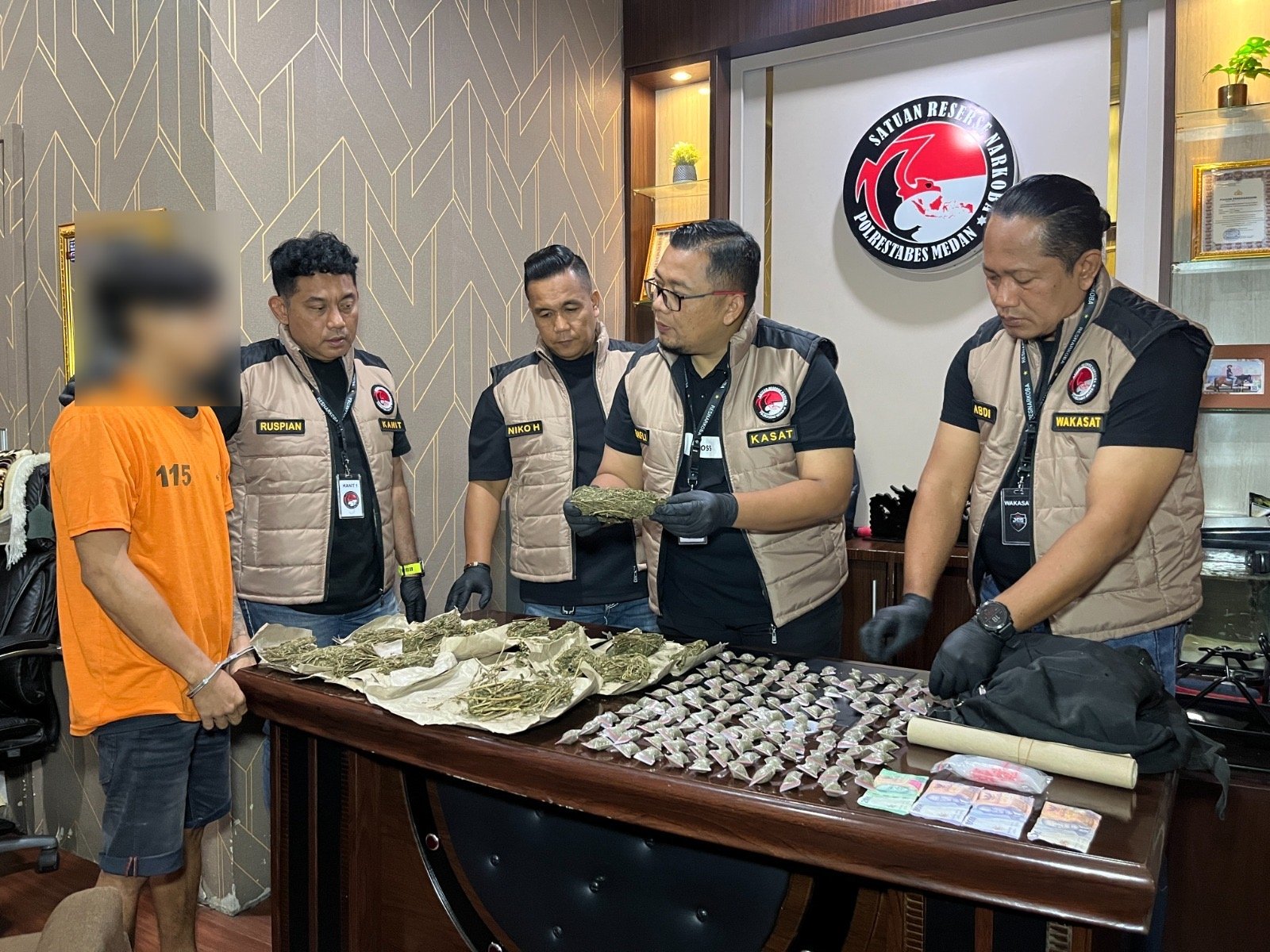 Polrestabes Medan menangkap residivis yang diduga menjadi bandar ganja di Tembung