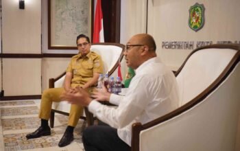 Wali Kota Medan Rico Waas menerima audiensi PERKI Sumatera Utara di Balai Kota Medan.