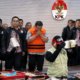 Plt Direktur Penyidikan KPK Achmad Taufik Husein saat mengumumkan delapan tersangka OTT ATR/BPN.