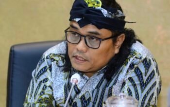 Siswi korban dugaan keracunan MBG di Karo dan sorotan DPR terhadap keamanan pangan program MBG.