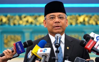 Presiden Prabowo Subianto melantik Suahasil Nazara sebagai Menteri Keuangan dalam reshuffle Kabinet Merah Putih