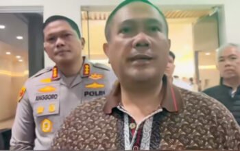 Kapolda Kepri Irjen Pol Asep Safrudin memberikan keterangan terkait bentrokan di Setokok Batam.