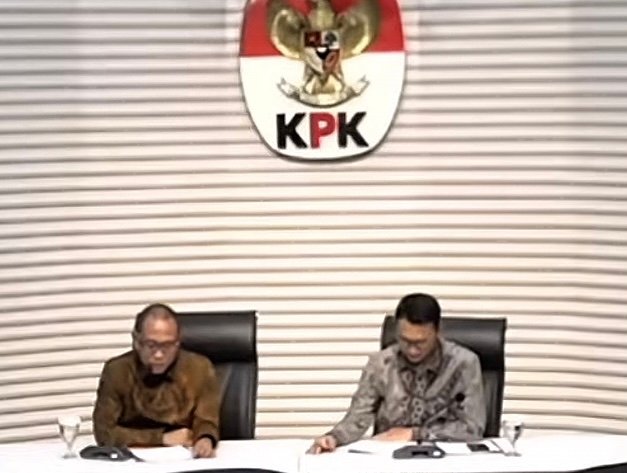 Plt Penyidik KPK Achmad Taufik Husein saat memberikan keterangan terkait penyidikan kasus HGB