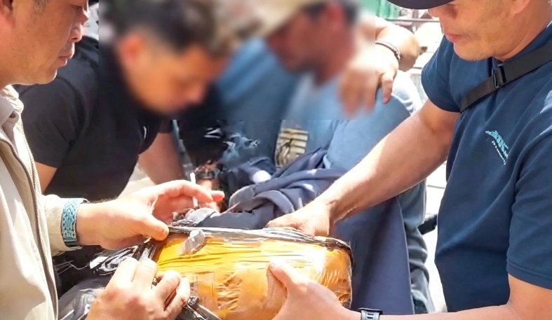Polisi menyita 880 gram ganja dari pria 56 tahun di Jalan Bunga Cempaka Medan.