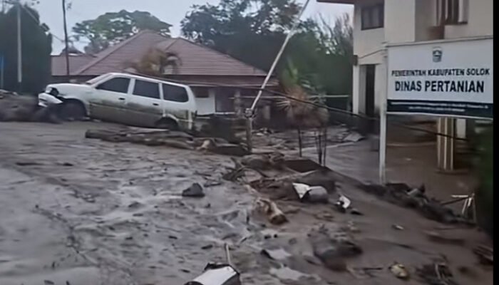 Banjir Bandang Terjang Solok, 4 Luka dan 32 Warga Mengungsi