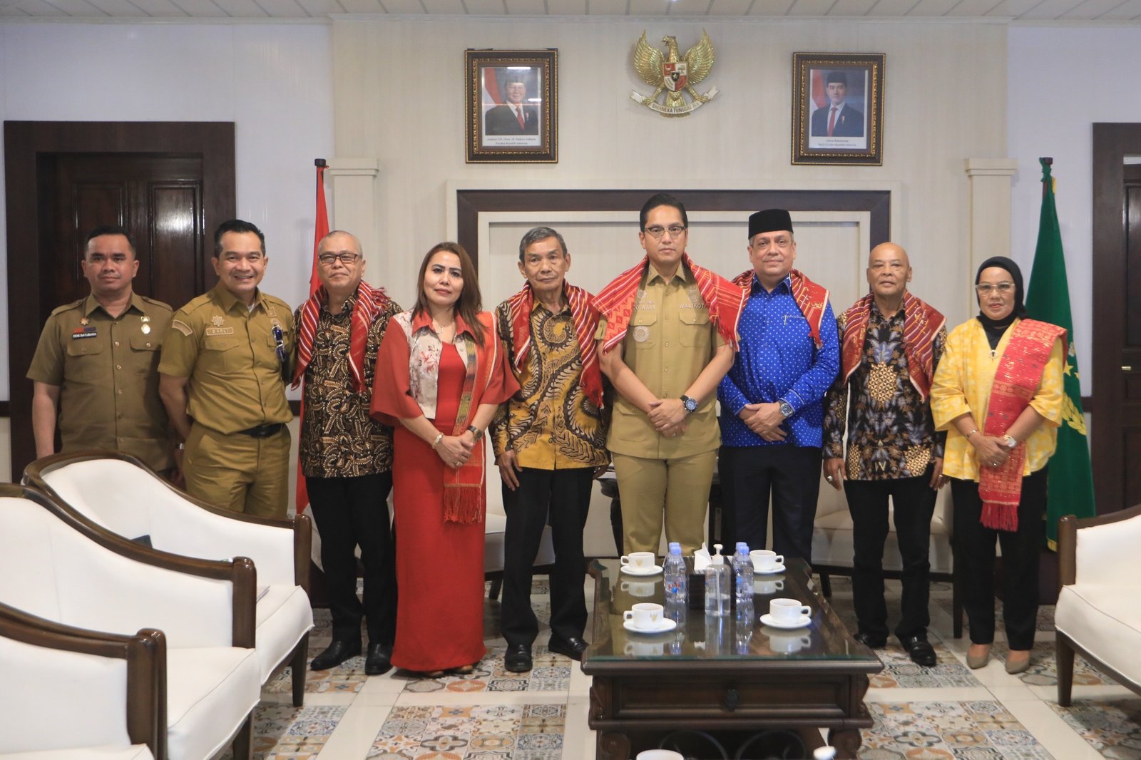 Rico Waas menerima panitia Merdang Merdem 2026 di Balai Kota Medan