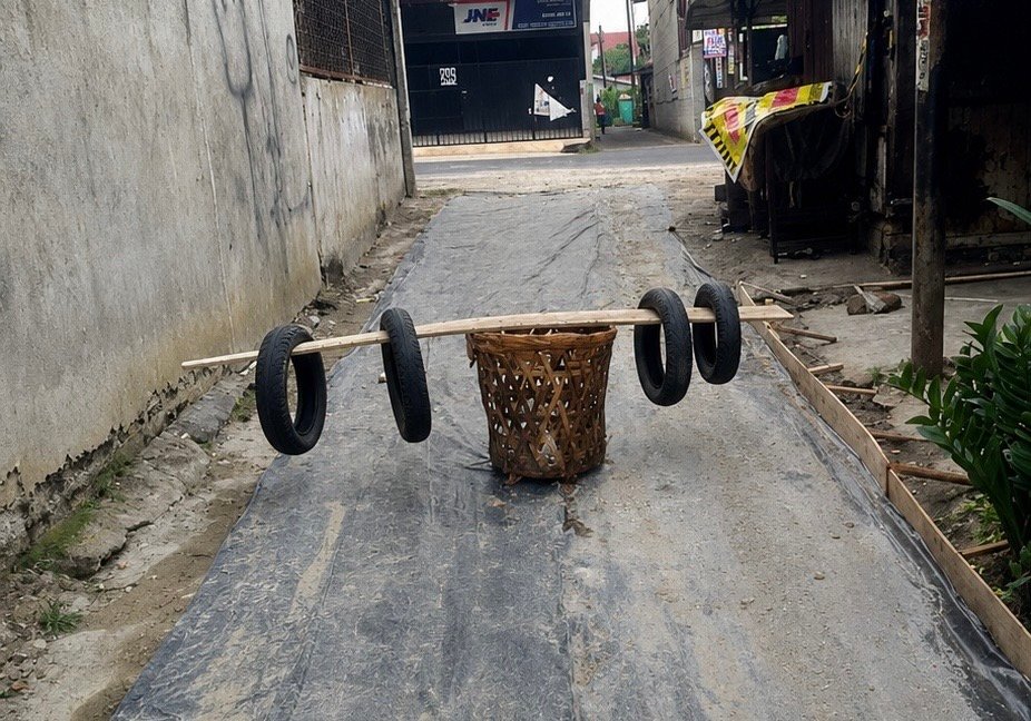 Jalan Gang Keluarga Kwala Bekala Medan Johor selesai diperbaiki dengan rabat beton