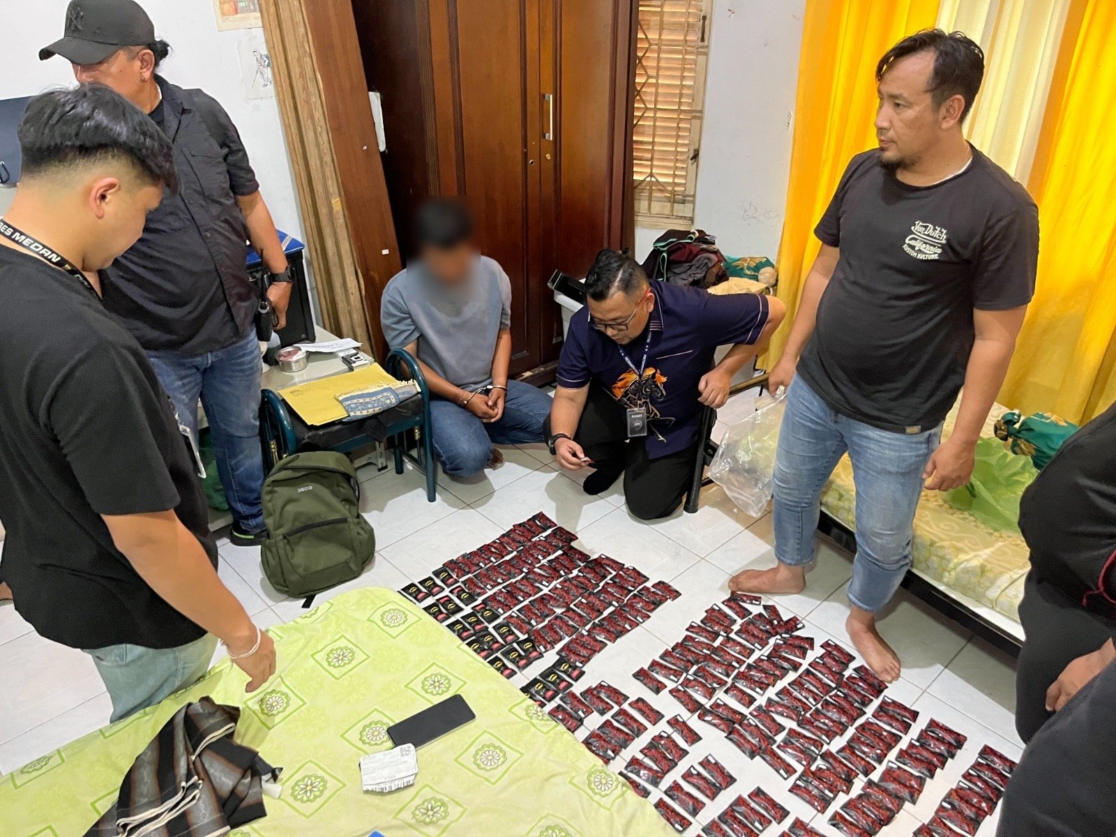 Polisi mengamankan 295 pod getar dari jaringan narkoba Malaysia di Medan