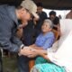 Rico Waas menyapa warga dan memimpin gotong royong di Medan Belawan