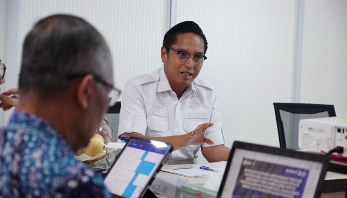 Seminar PKN II, Rico Waas Dukung Inovasi Digital PengawasMU Medan