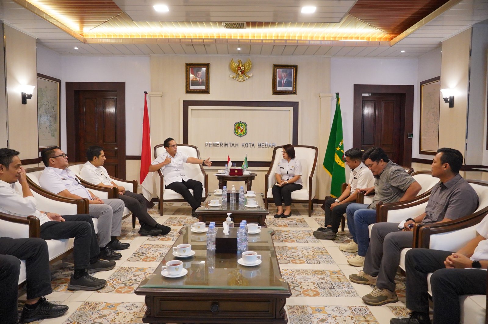 Rico Waas membahas pembangunan Kampung Nelayan Merah Putih bersama KKP.