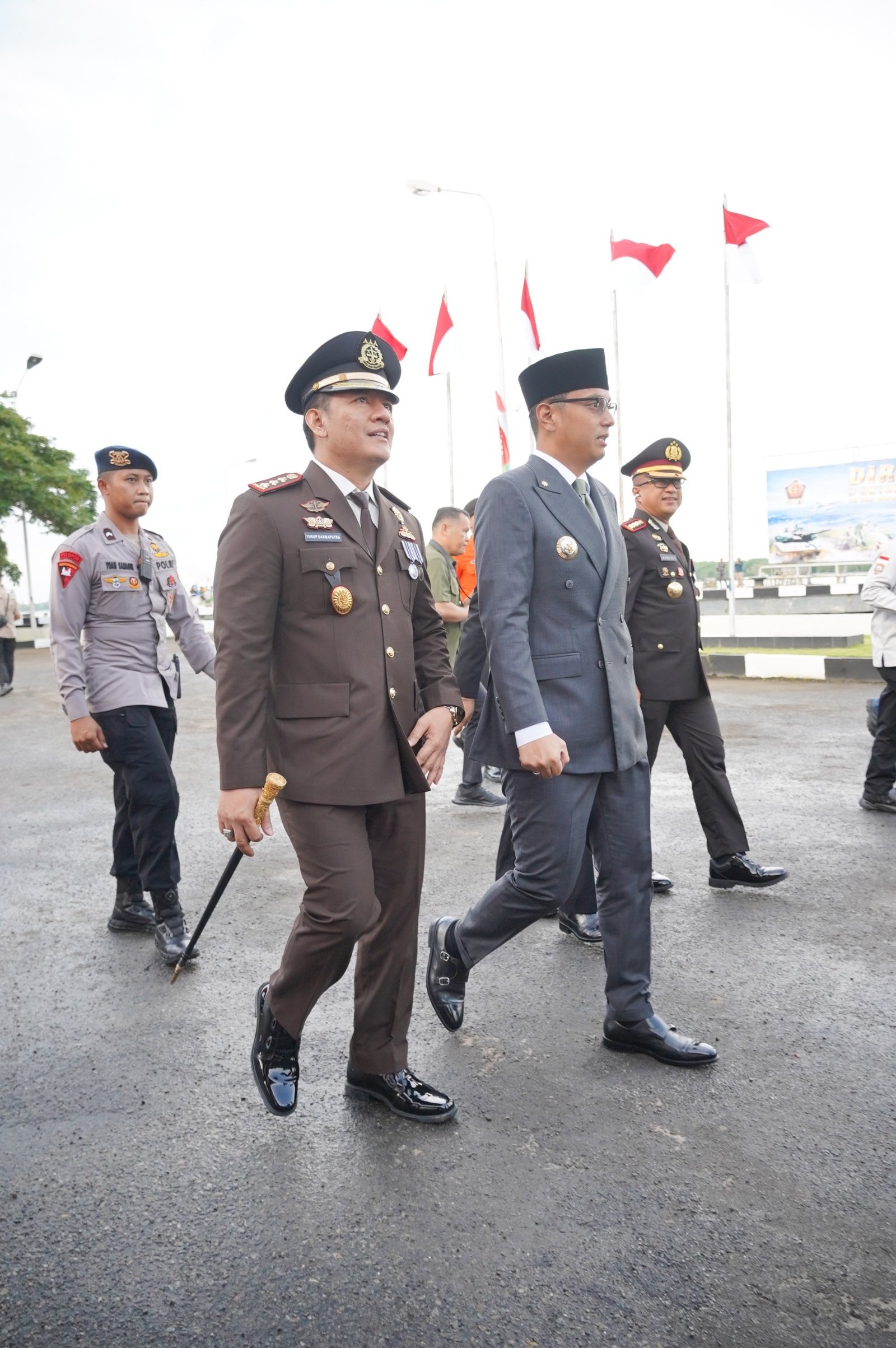 Rico Waas menghadiri upacara HUT ke-81 TNI di Kodaeral I Belawan