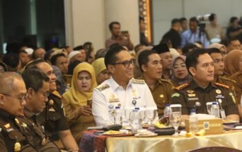 Wali Kota Medan Rico Waas menghadiri program Jaksa Sahabat Pendidik di Sumatera Utara.