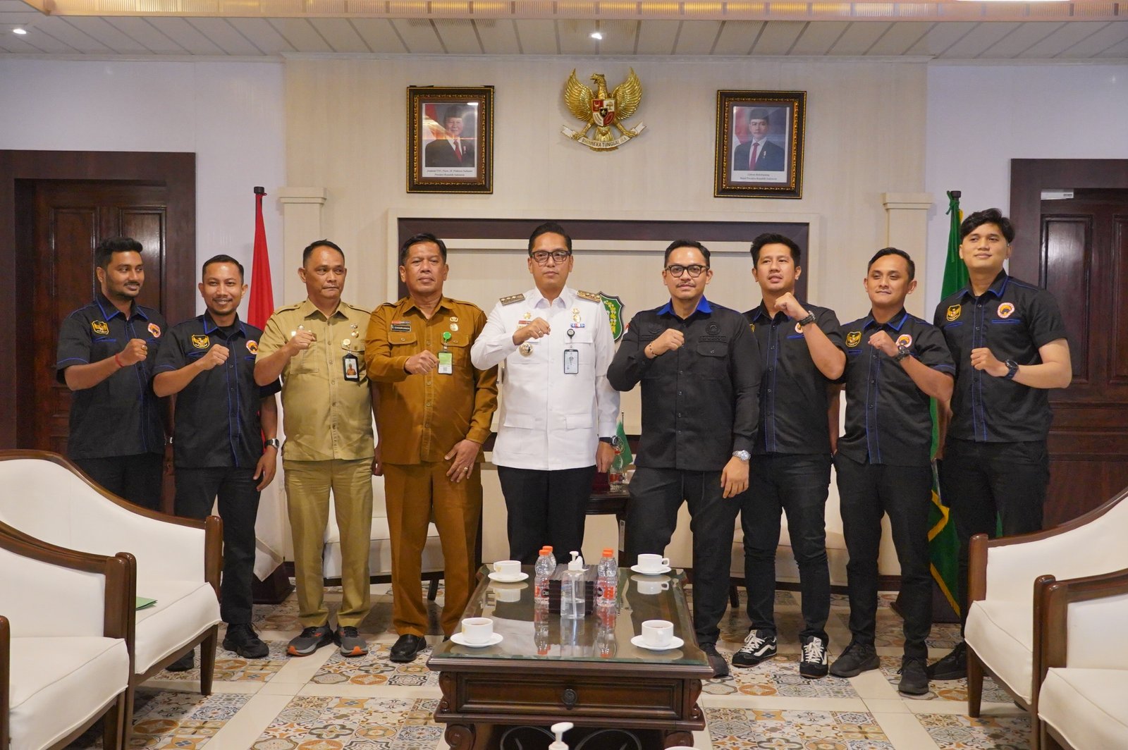 Wali Kota Medan Rico Tri Putra Bayu Waas menerima audiensi pengurus Garda Pemuda NasDem Medan di Balai Kota