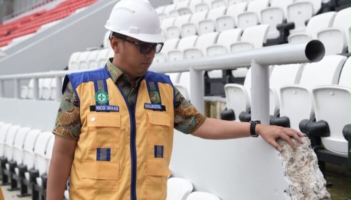 Rico Waas Kawal Stadion Teladan, Fasad dan Tangga Dibenahi