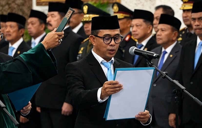 Presiden Prabowo Subianto melantik Nuzran Joher sebagai Ketua Ombudsman RI periode 2026–2031